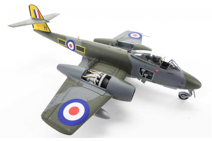 Classic Kit letadlo A09182 - GLOSTER METEOR F.8 (1:48)