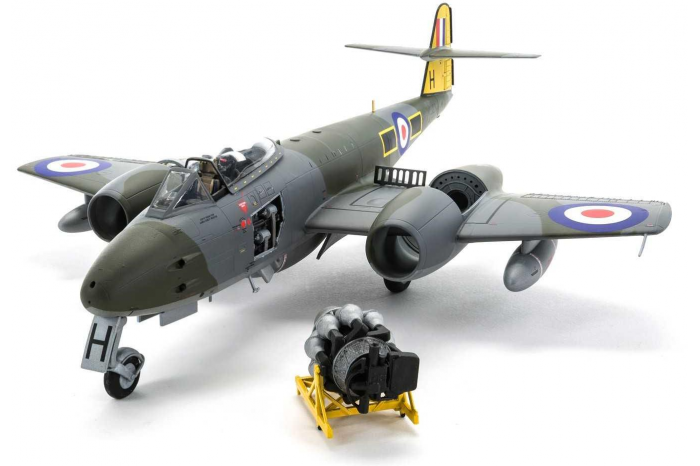 Classic Kit letadlo A09182 - GLOSTER METEOR F.8 (1:48)