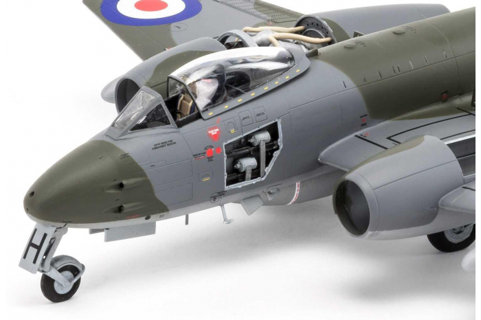 Classic Kit letadlo A09182 - GLOSTER METEOR F.8 (1:48)