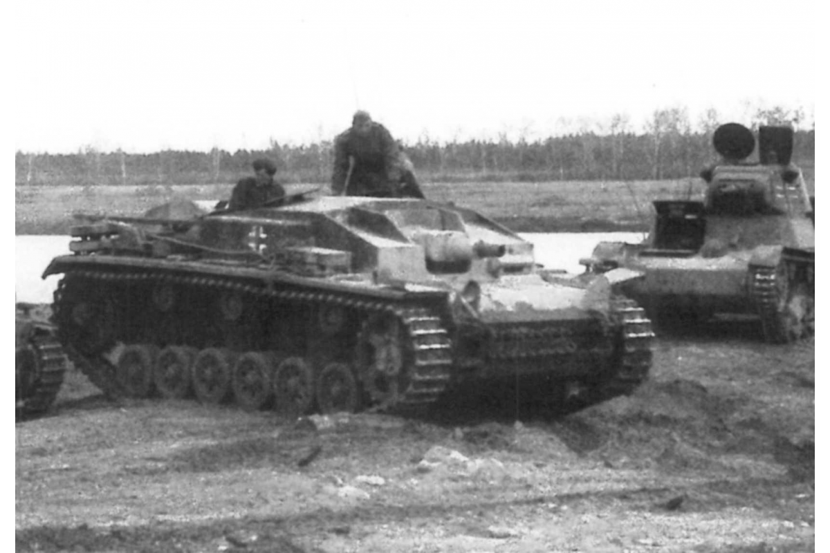 Dragon D6818 1/35 Stug III Ausf E Smart Kit Tank Model NEO Track 