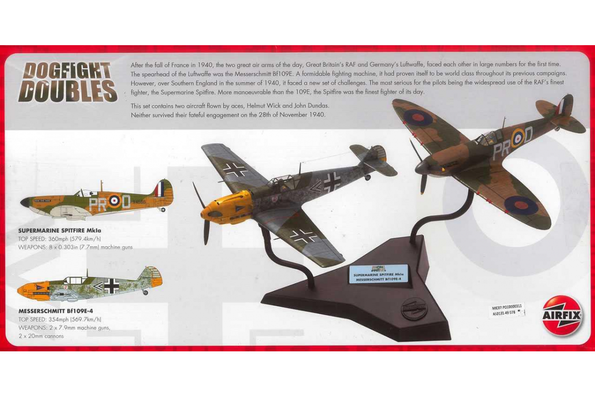 Spitfire Mk1A & Messerscmitt Bf109E Dogfight Double Spitfire Mk1A & Messerscmitt Bf109E Dogfight Double