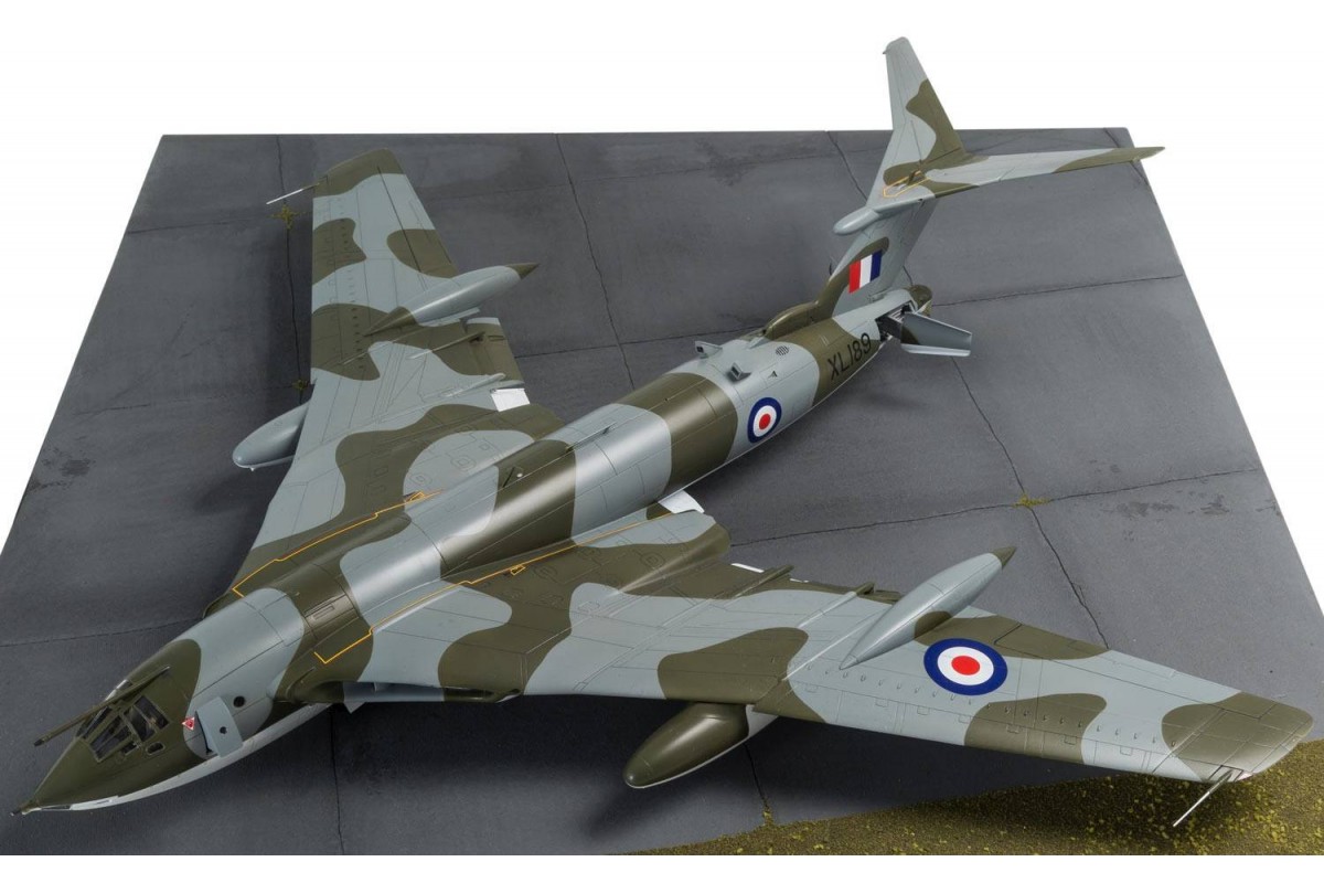 Airfix HANDLEY PAGE VICTOR B.Mk.2 (172) A12008 MJ