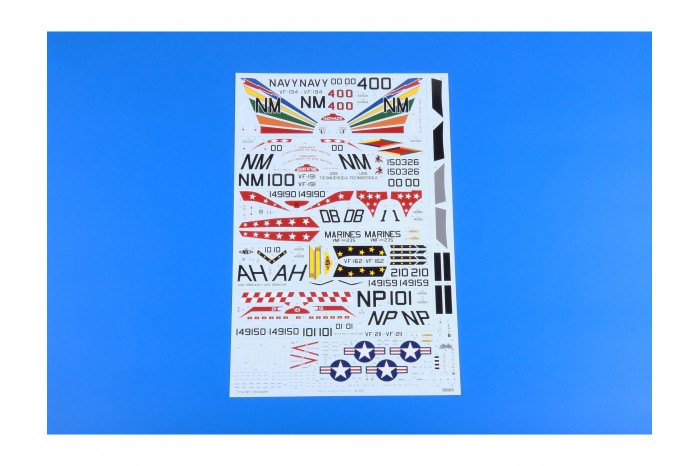 F8-E Crusader (1:48) - 11110