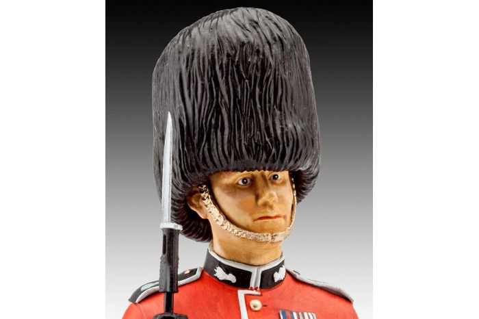 Plastic ModelKit figurka 02800 - Queen´s Guard (1:16)