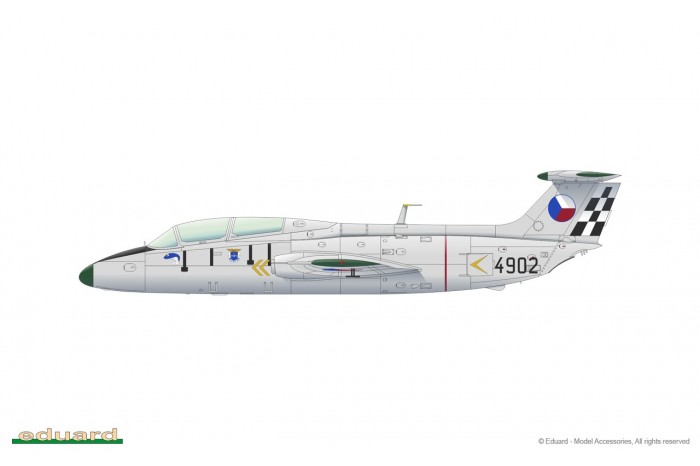 L-29 Dolphin (1:48) - 8099