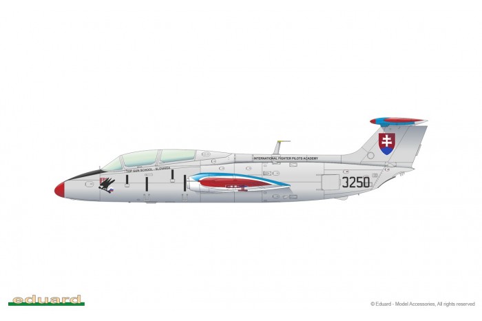 L-29 Dolphin (1:48) - 8099