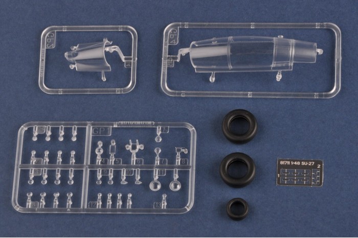 Su-27UB Flanker C (1:48) - 81713