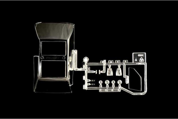 Model Kit auto 3658 - Lancia Delta HF Integrale (1:24)