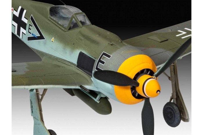 Plastic ModelKit letadlo 03898 - Focke Wulf Fw190 F-8 (1:72)