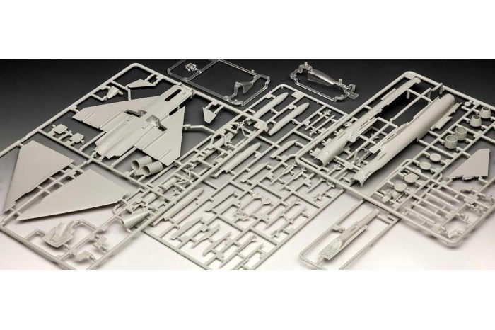 Model Set letadlo 63900 - 100 Years RAF: Eurofighter Typhoon RAF (1:72)