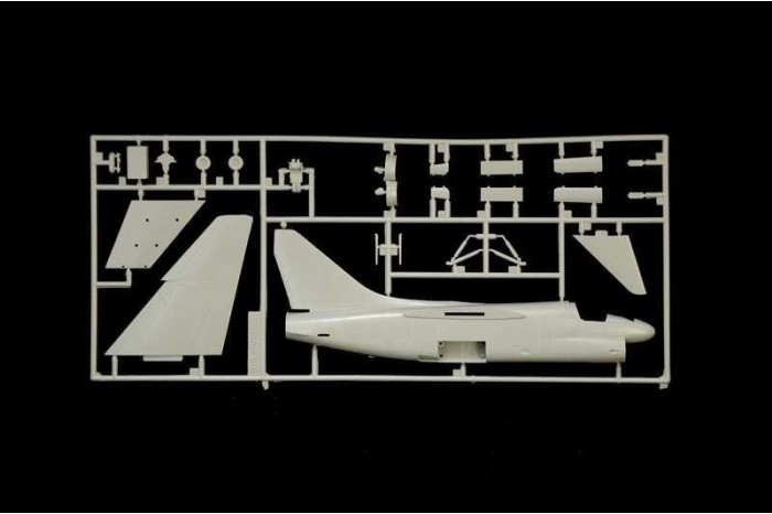 Model Kit letadlo 1411 - A-7E Corsair II (1:72)