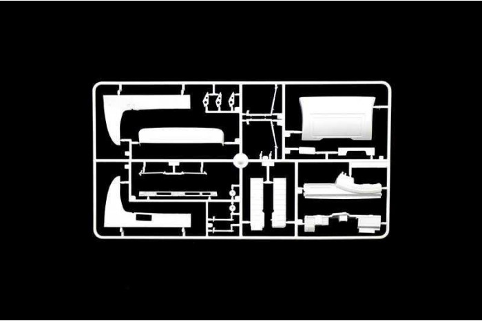 Model Kit truck 3937 - Scania T143H 6x2 (1:24)