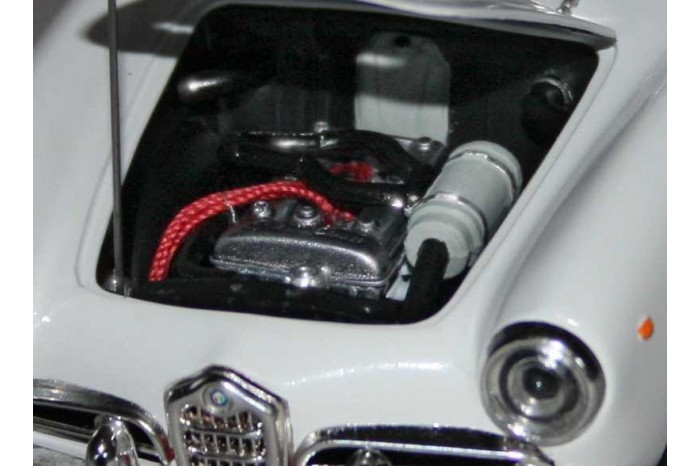 Model Kit auto 3653 - ALFA ROMEO GIULIETTA SPIDER 1300 (1:24)