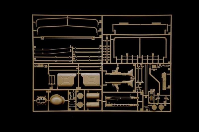 Model Kit military 7405 - Kdf.1 Typ 82 Kübelwagen (1:9)