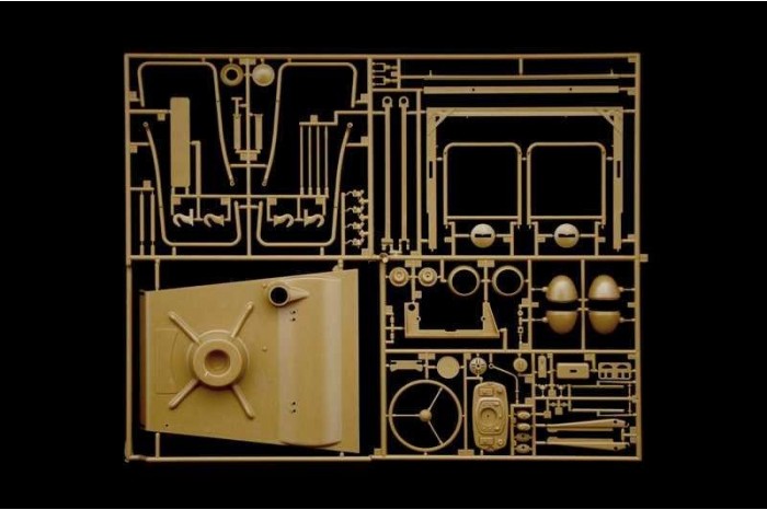 Model Kit military 7405 - Kdf.1 Typ 82 Kübelwagen (1:9)