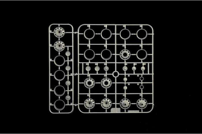 Model Kit truck 3940 - VOLVO FH4 GLOBETROTTER XL (1:24)