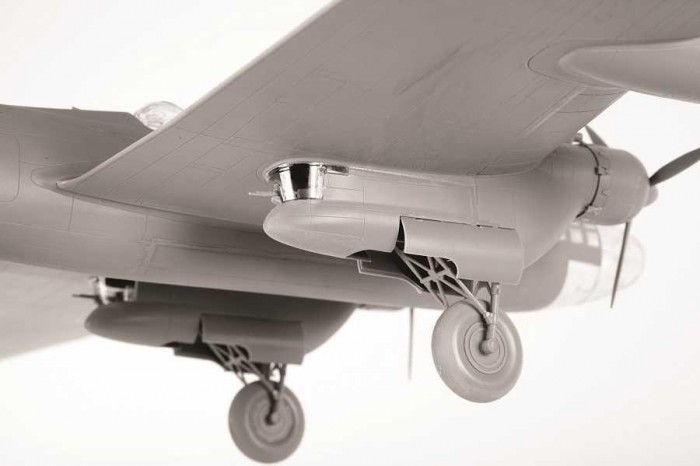 Model Kit letadlo 7291 - Soviet Bomber TB-7 (1:72)