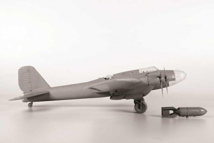 Model Kit letadlo 7291 - Soviet Bomber TB-7 (1:72)