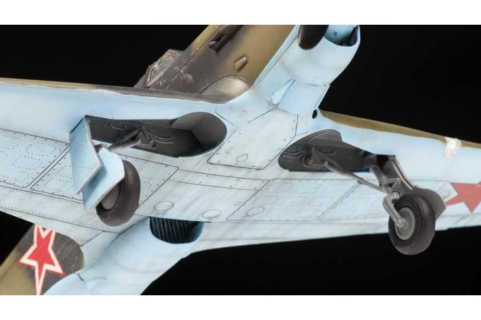 Model Kit letadlo 4817 - YAK-1B Soviet Fighter (1:48)