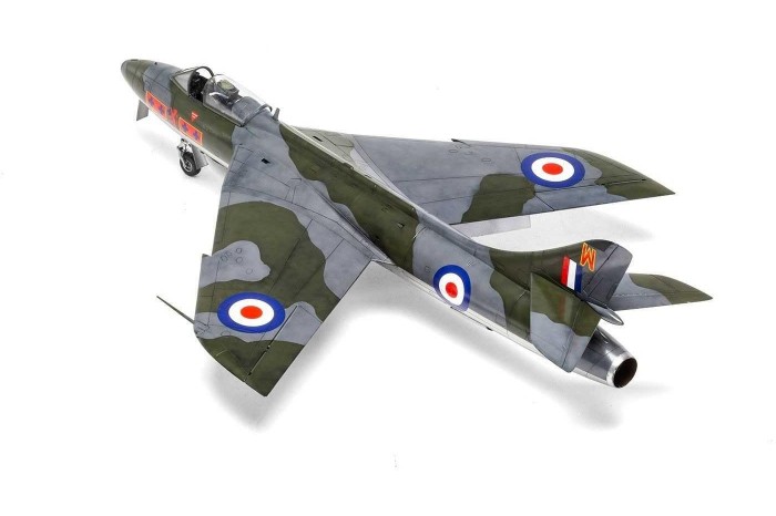 Classic Kit letadlo A09185 - Hawker Hunter F6 (1:48)