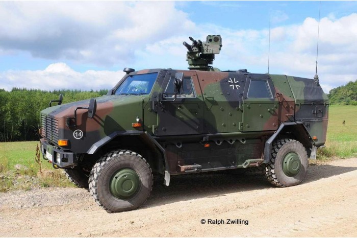 Plastic ModelKit military 03284 - Dingo 2 GE A2.3 PatSi (1:35)