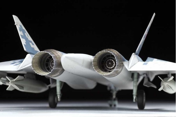 Model Kit letadlo 7319 - Sukhoi SU-57 (1:72)