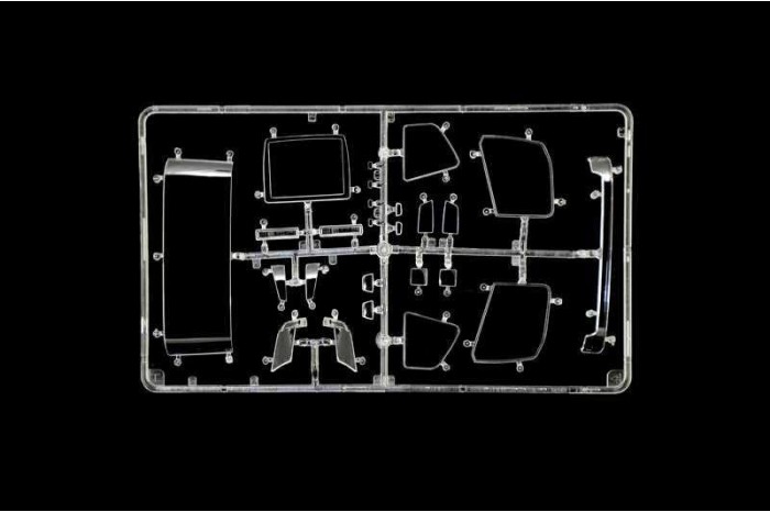 Model Kit truck 3942 - VOLVO FH4 Globetrotter Medium Roof (1:24)