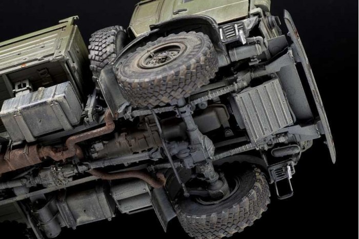 Model Kit military 3697 - Russian three axle truck K-5350 "MUSTANG" (1:35)