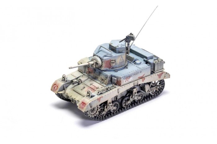 Classic Kit tank A1358 - M3 Stuart, Honey (British Version) (1:35)