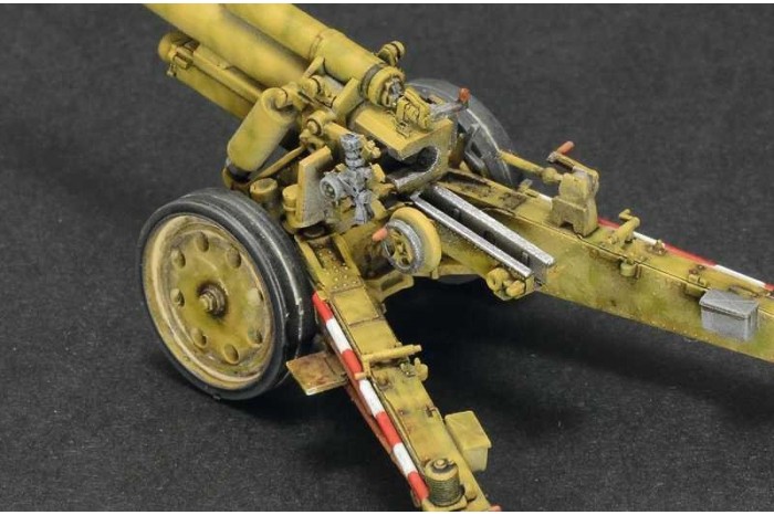 Model Kit military 7082 - 15 cm Field Howitzer / 10,5 cm Field Gun (1:72)