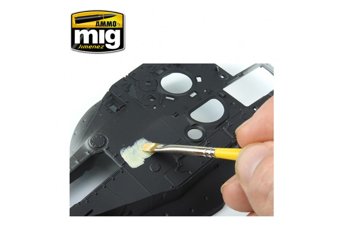 ANTI-SLIP PASTE - SAND COLOR FOR 1:35 - 2033