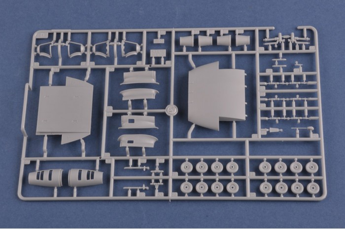 CH-47A CHINOOK (1:48) - 81772
