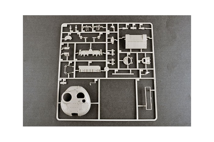 Russian T-80BVM MBT(Marine Corps) (1:35) - 09588