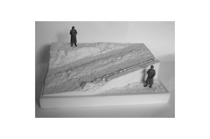 Road with supporting wall - 3N29