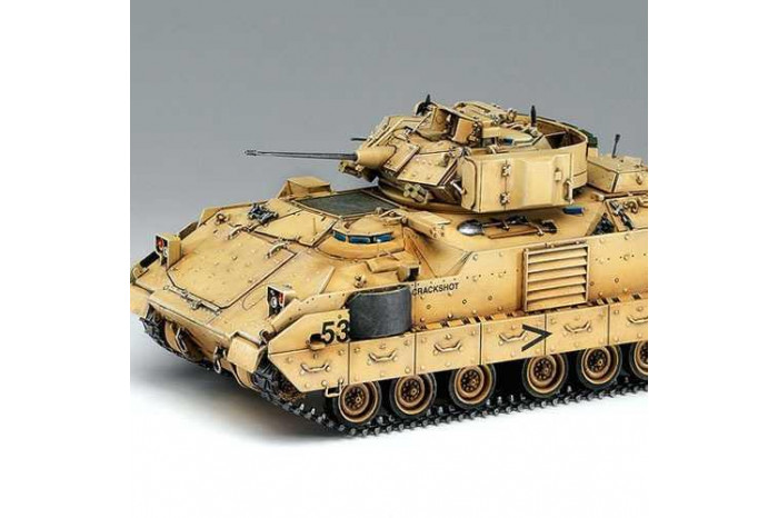 M2A2 BRADLY OIF (1:35) - 13205