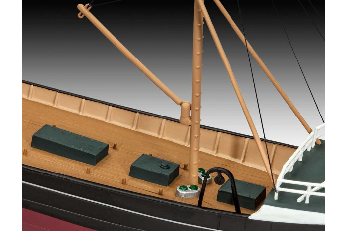 Plastic ModelKit loď 05204 - Northsea Fishing Trawler (1:142)
