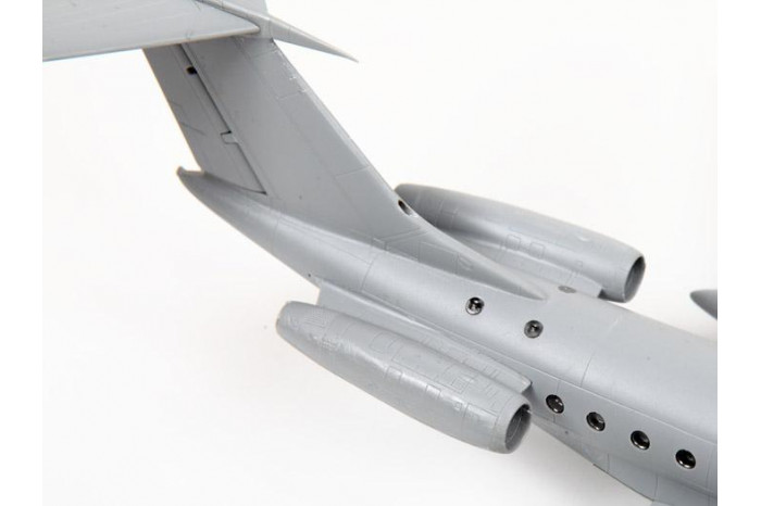 Model Kit letadlo 7007 - Tupolev Tu-134B (1:144)