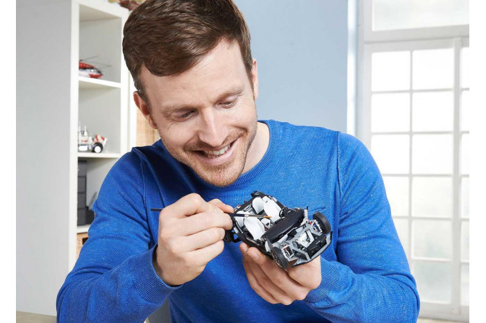 ModelSet auto 67008 - BMW i8 (1:24)