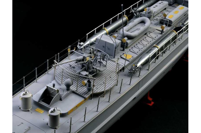 Model Kit loď 5620 - SCHNELLBOOT S-38 with Bofors (1:35)
