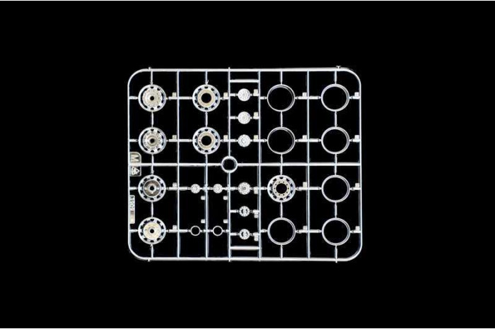 Model Kit truck 3930 - SCANIA R730 STREAMLINE "TEAM CHIMERA" (1:24)