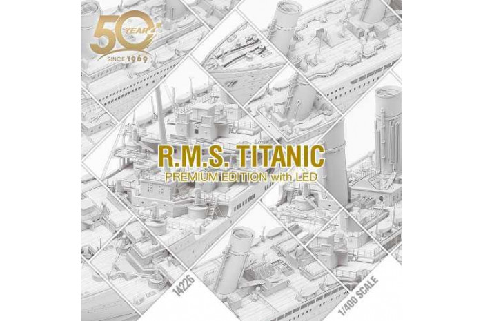 Model Kit loď 14226 - R.M.S TITANIC PREMIUM EDITION WITH LED (1:400)
