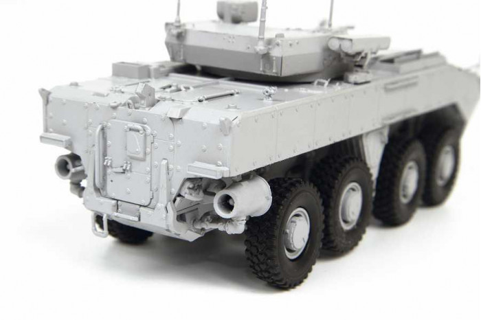 Model Kit military 5040 - BMP "Bumerang" 8x8 APC (1:72)