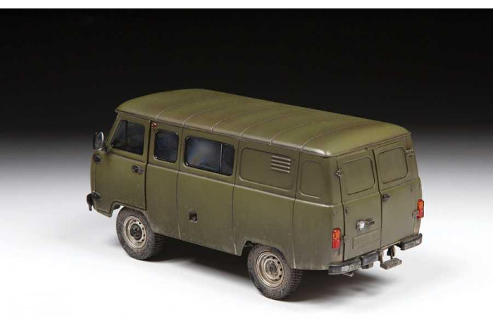 Model Kit military 3644 - UAZ 3909 Russian Military Van (1:35)