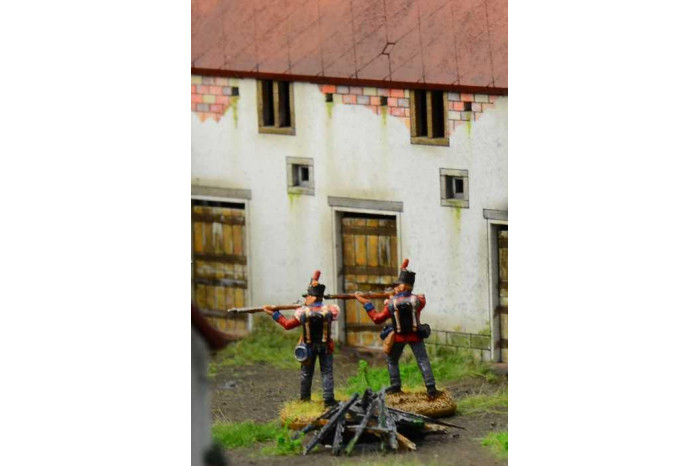 Model Kit diorama 6197 - Waterloo 1815: La Haye Sainte (1:72)