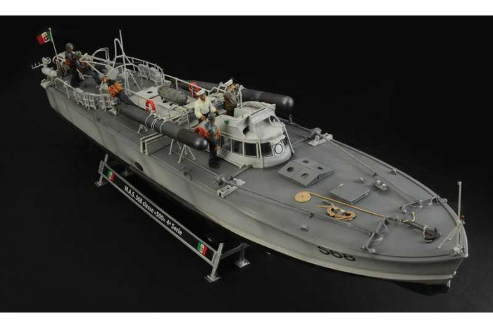 Model Kit loď 5626 - M.A.S. 563/568 with crew (1:35)