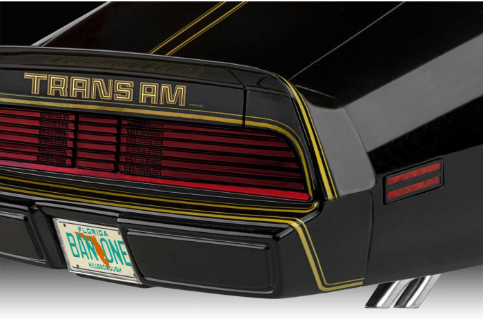 Plastic ModelKit auto 07710 - Pontiac Firebird Trans Am (1:8)