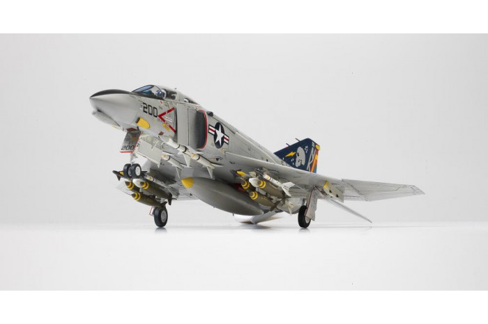 Model Kit letadlo 12315 - USMC F-4B/N VMFA-531 "GRAY GHOSTS" (1:48)