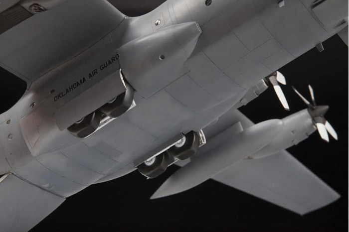 Model Kit letadlo 7321 - C-130 H Hercules (1:72)