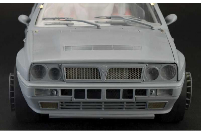 Model Kit auto 4709 - Lancia Delta HF Integrale (1:12)