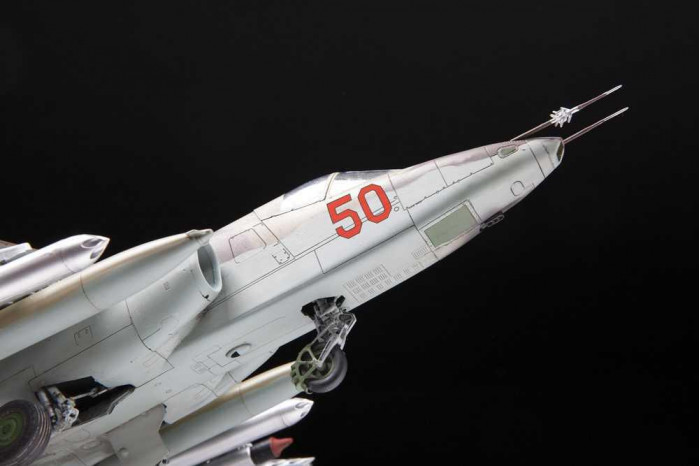【新品未使用】SU-25 Frogfoot A 戦闘機 プラモデル Zvezda 4807 Sukhoi SU-25 Frogfoot Soviet Attack Aircraft 1